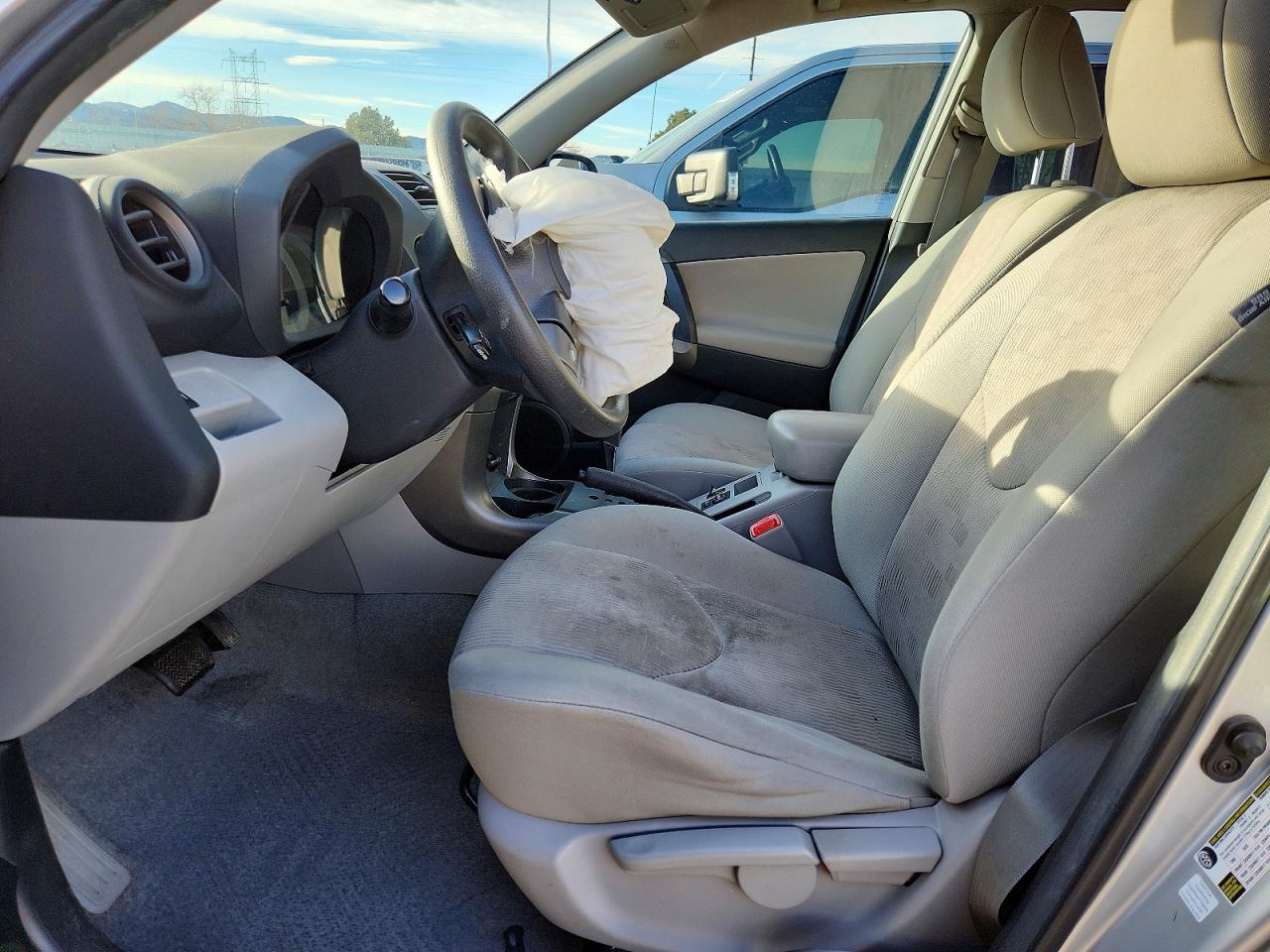 Toyota RAV4 Base