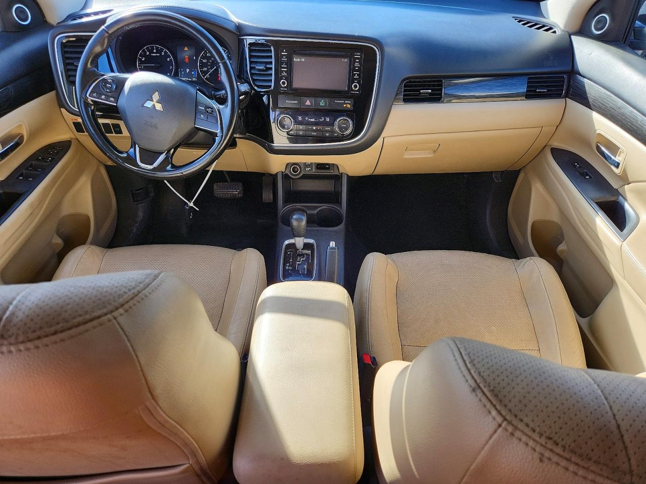 Mitsubishi Outlander Se