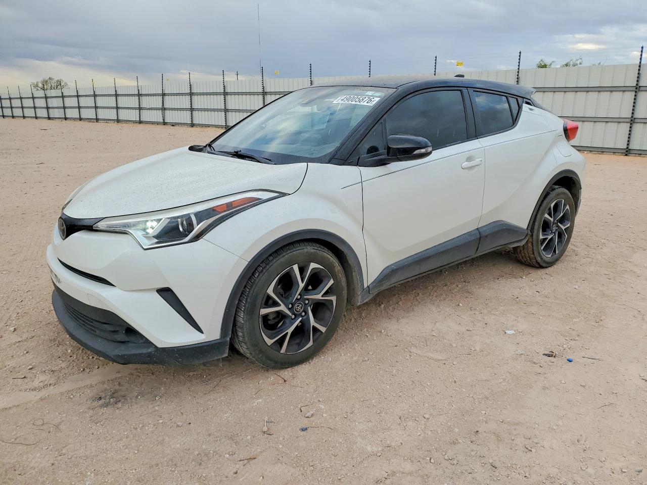 Salvage Toyota C-HR Image