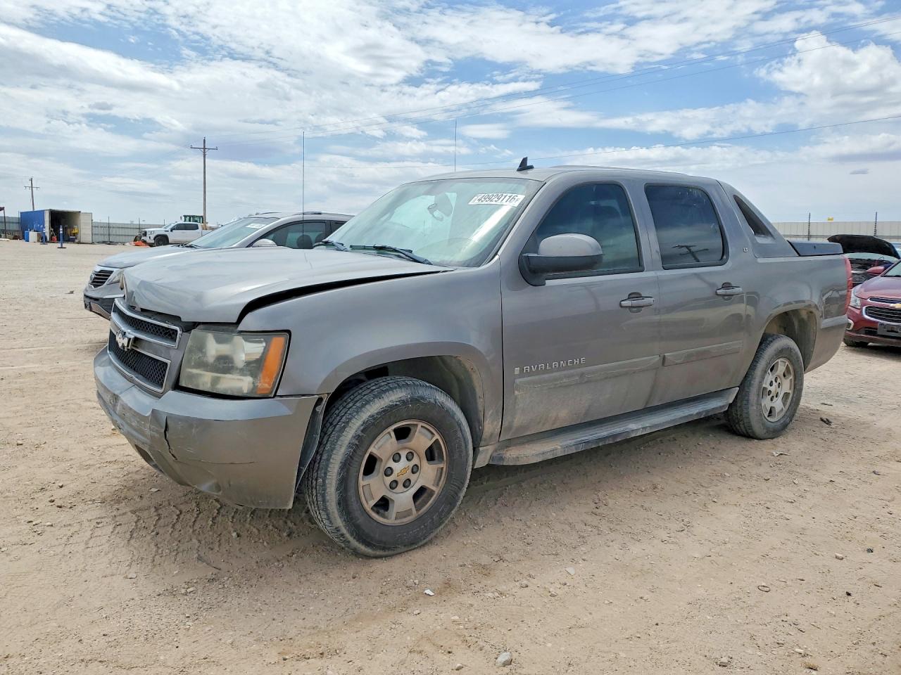 Salvage Chevrolet Avalanche Image