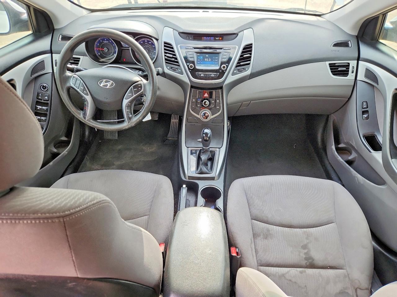Hyundai ELANTRA Se