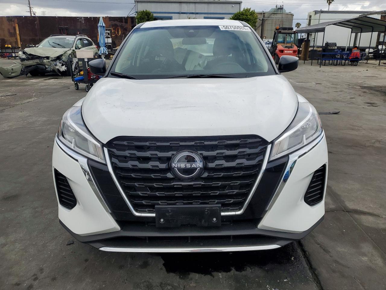 Nissan Kicks Play S