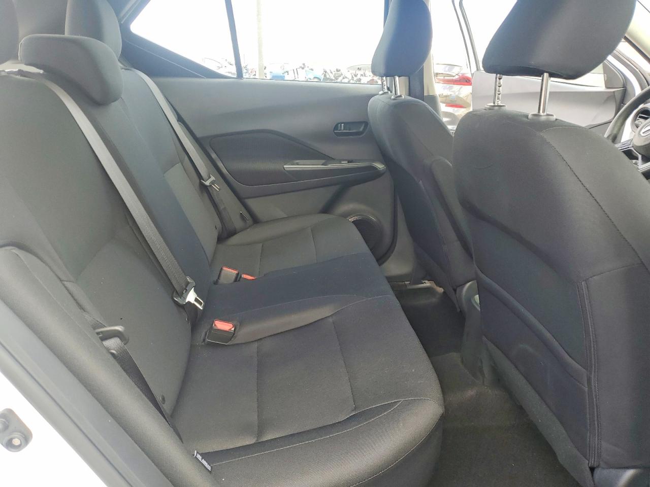Nissan Kicks Play S