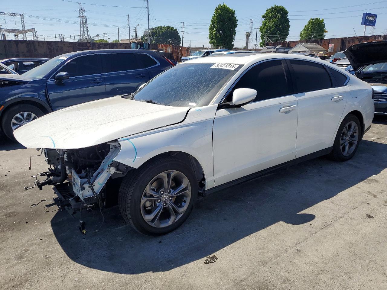 Salvage Honda Accord Image