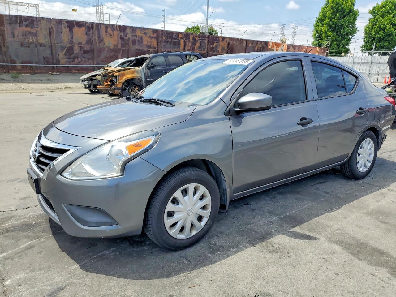 Salvage Nissan Versa Image
