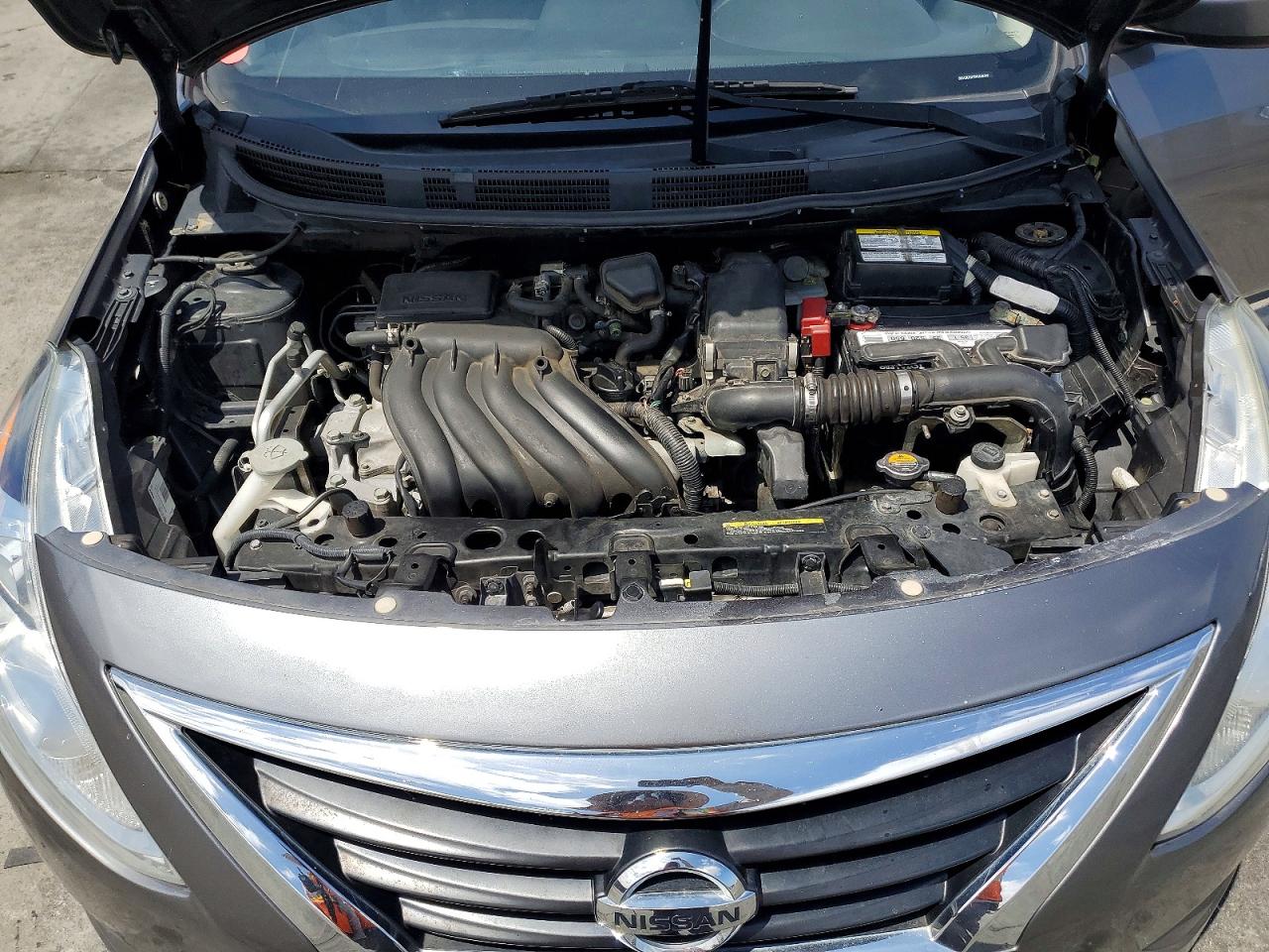 Nissan Versa 1.6 S
