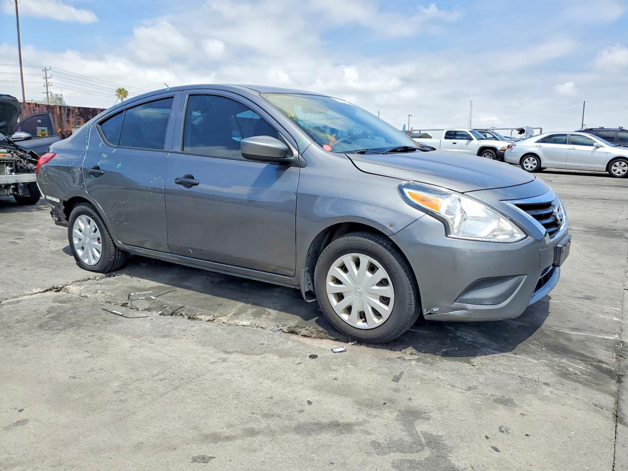 Nissan Versa 1.6 S