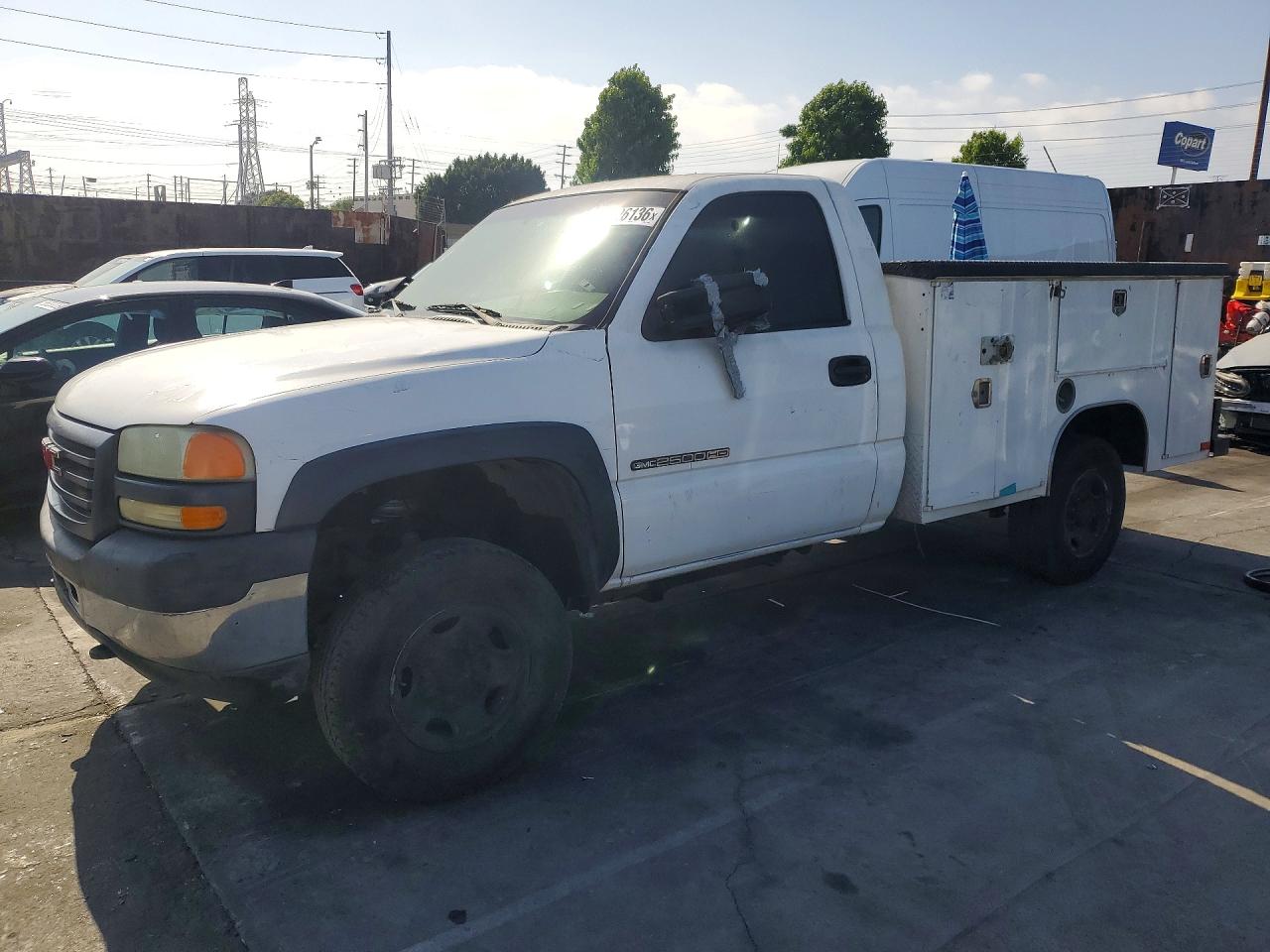 Salvage GMC Sierra Image