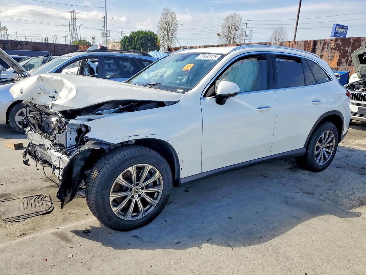 Salvage Mercedes-Benz GLC Image