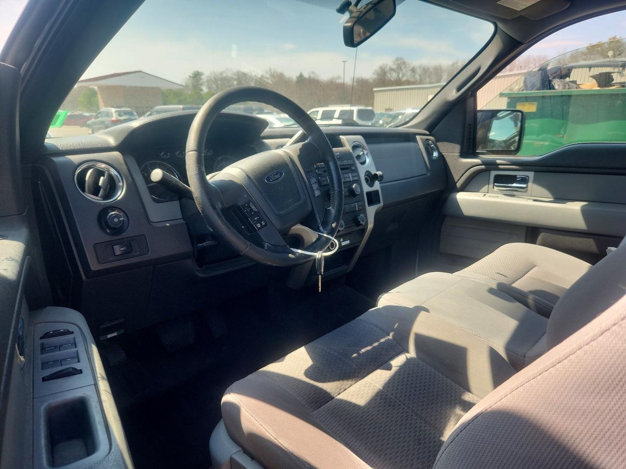 Ford F-150 Super Cab