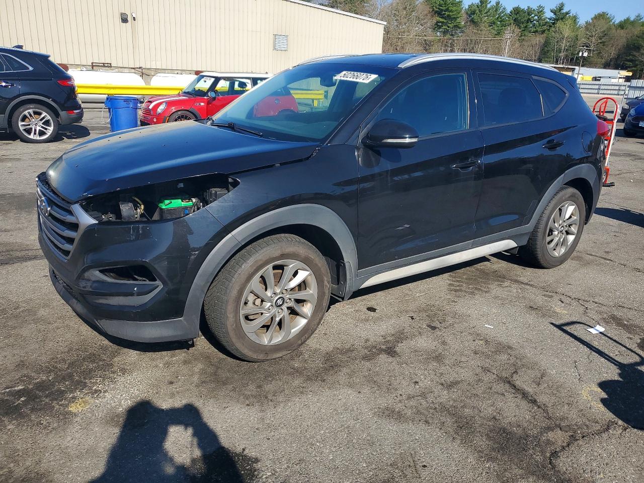 Salvage Hyundai TUCSON Image