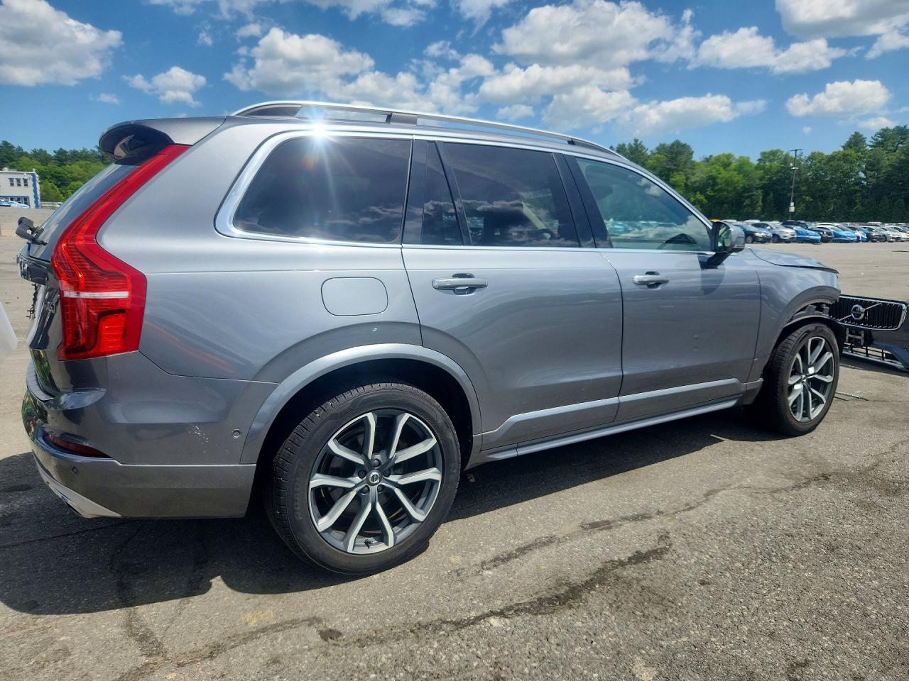 Volvo XC90 T6