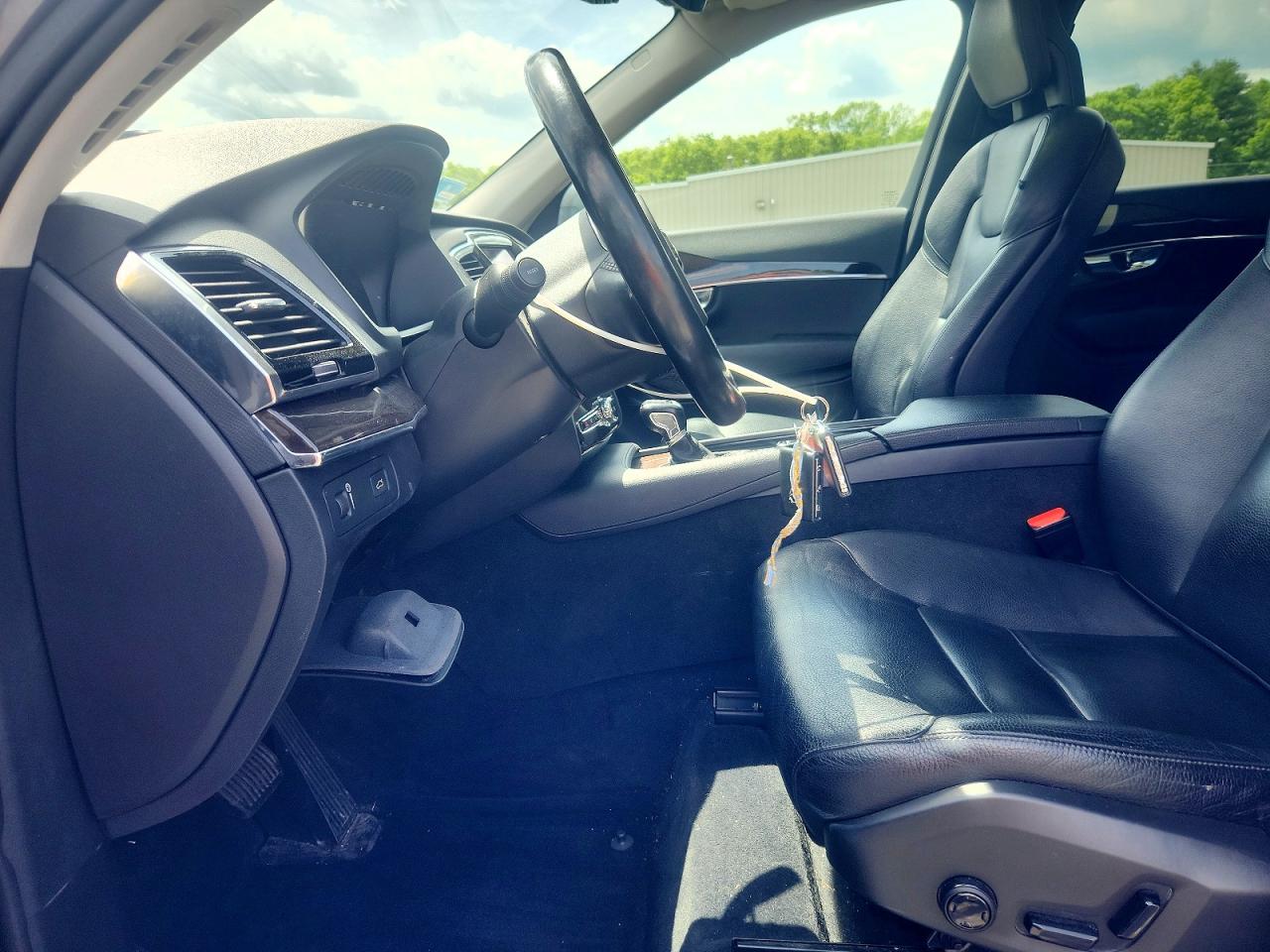 Volvo XC90 T6