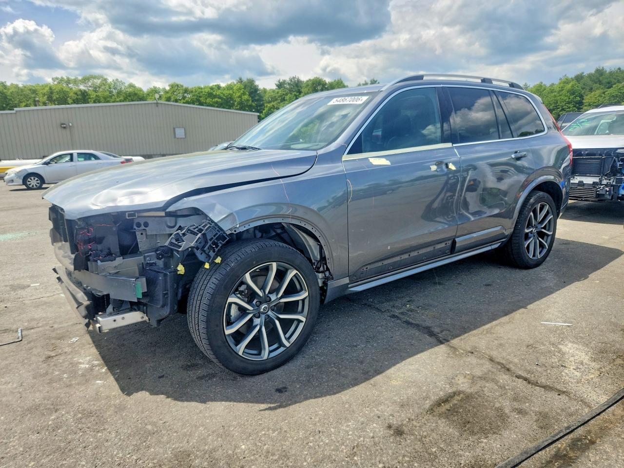 Salvage Volvo XC90 Image