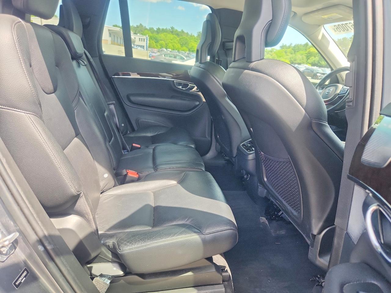 Volvo XC90 T6
