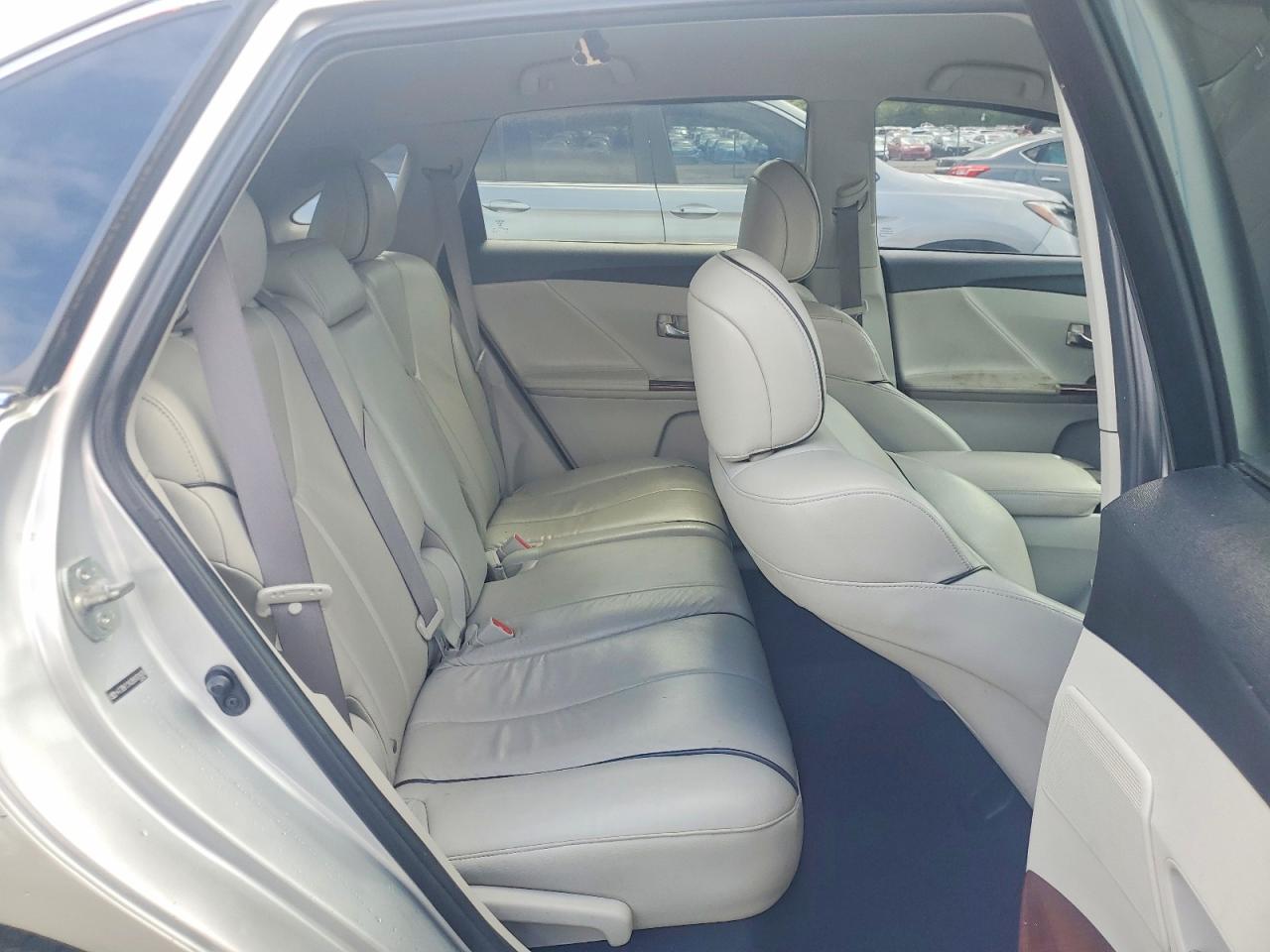 Toyota Venza Awd V6