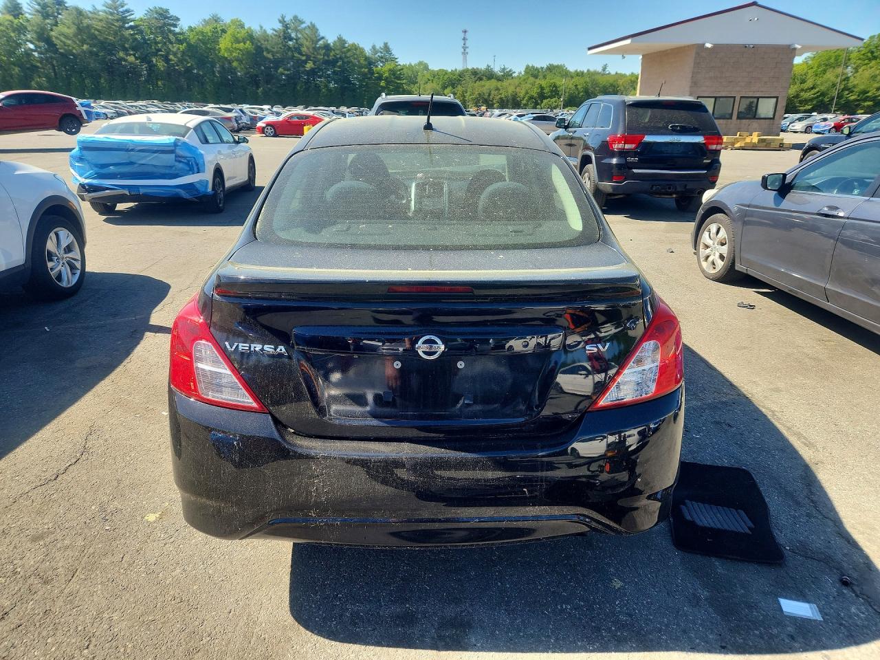 Nissan Versa Sv