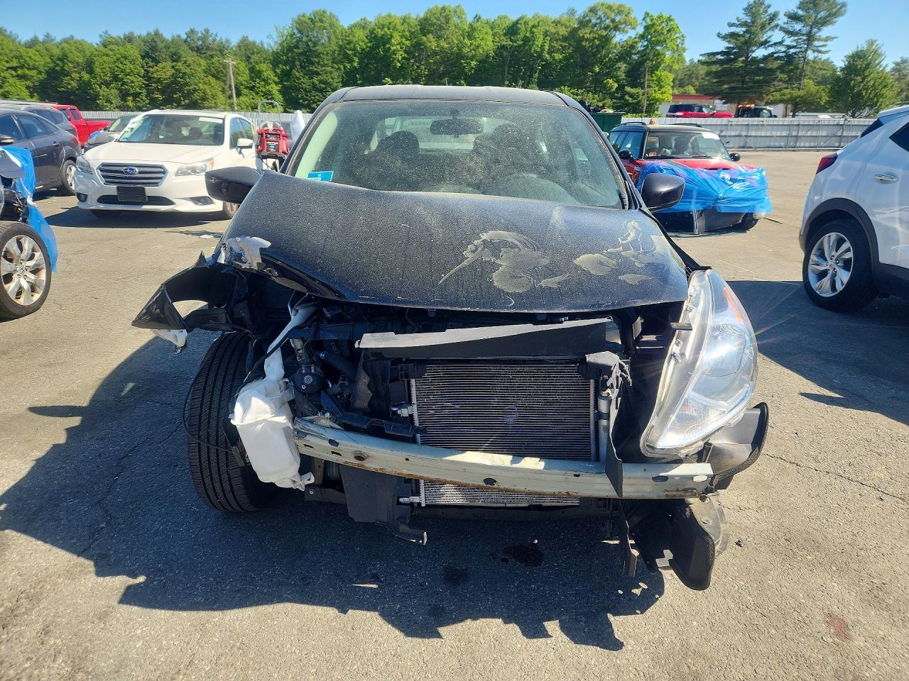 Nissan Versa Sv