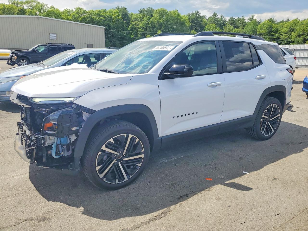 Salvage Chevrolet Equinox Image