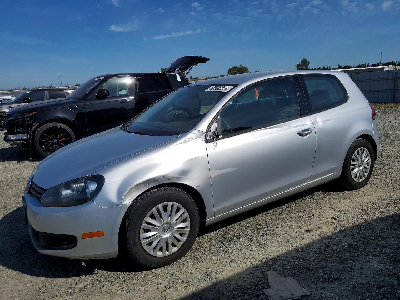Salvage Volkswagen Golf Image