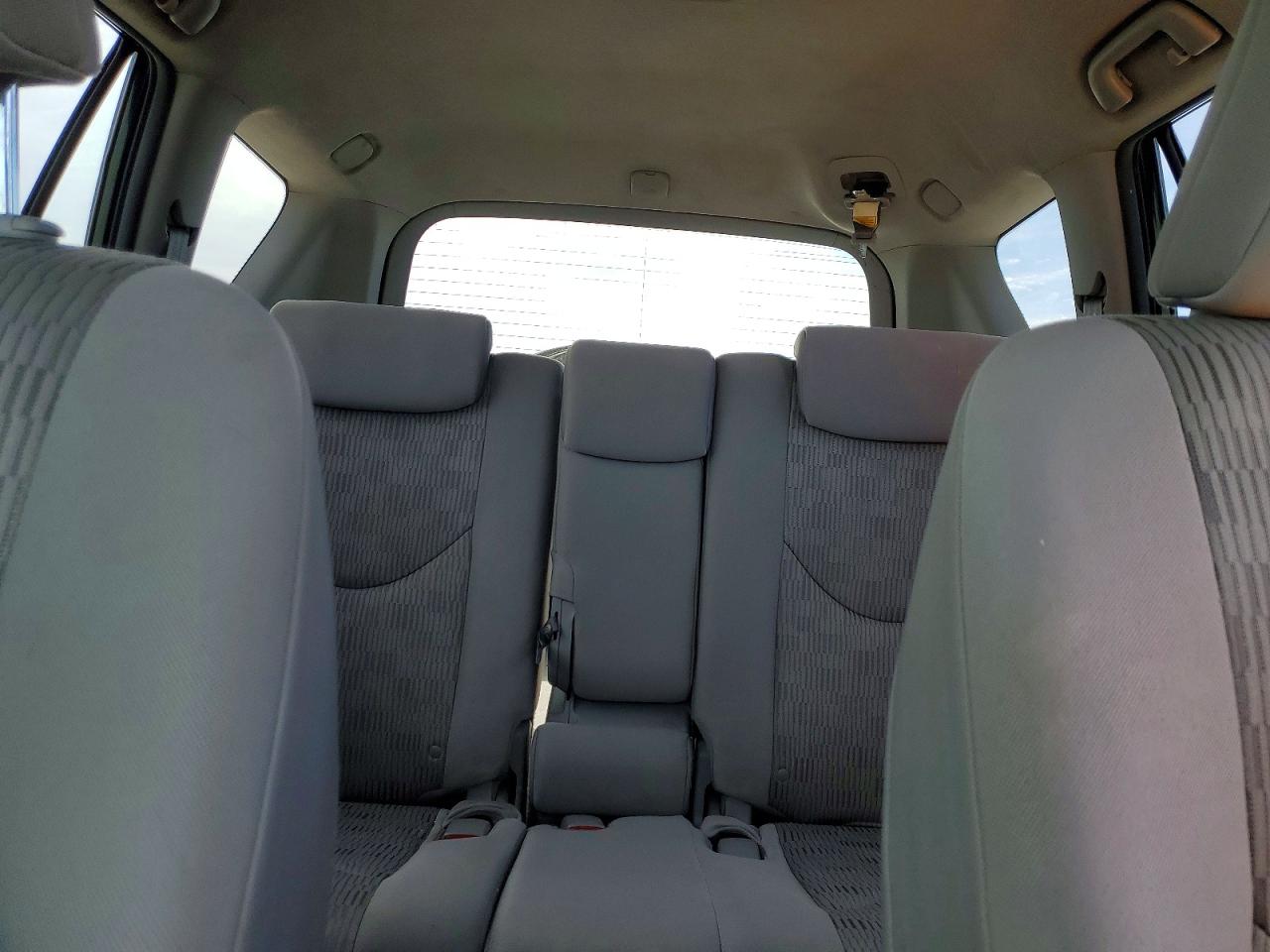 Toyota RAV4 Base