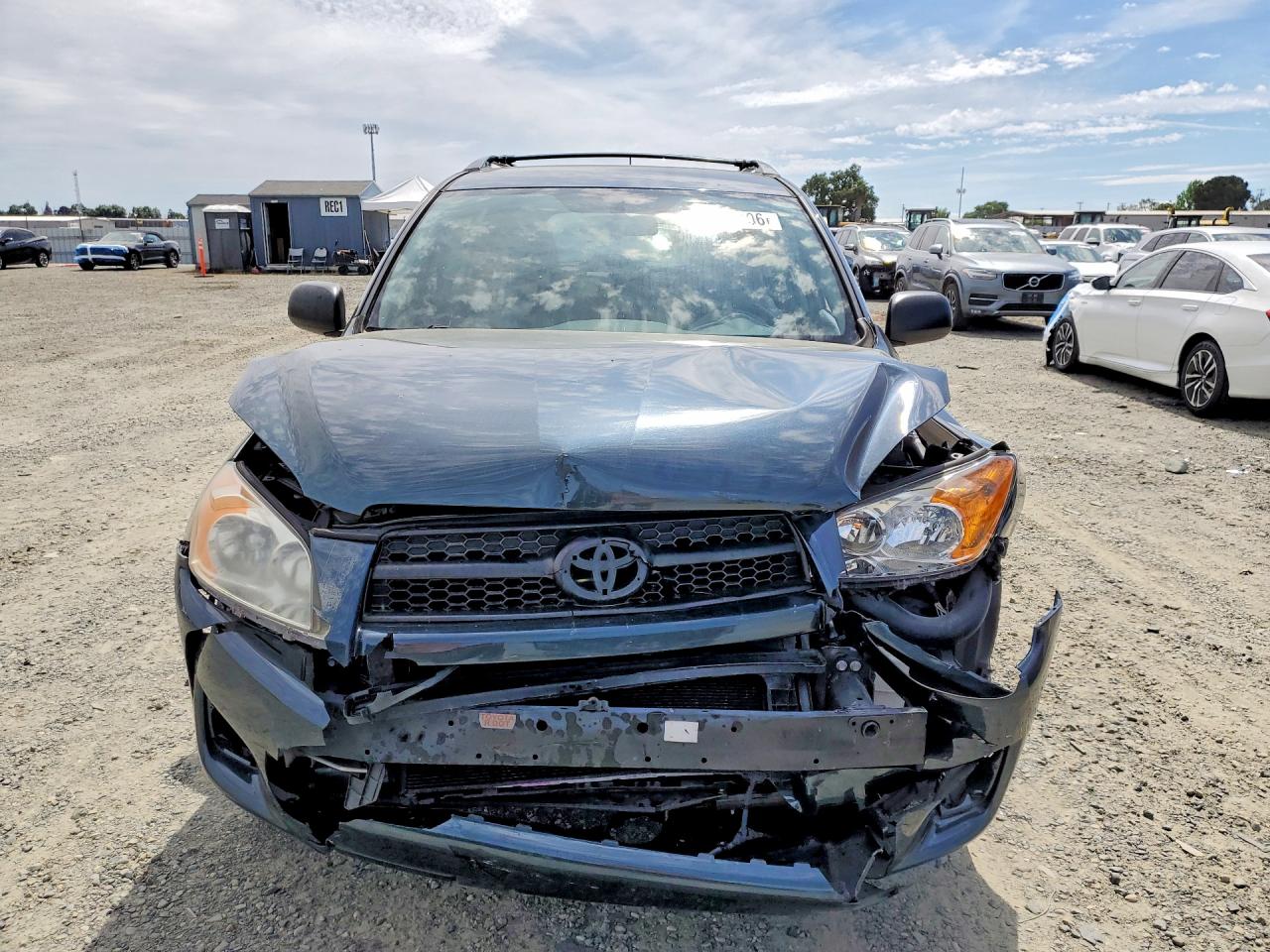 Toyota RAV4 Base