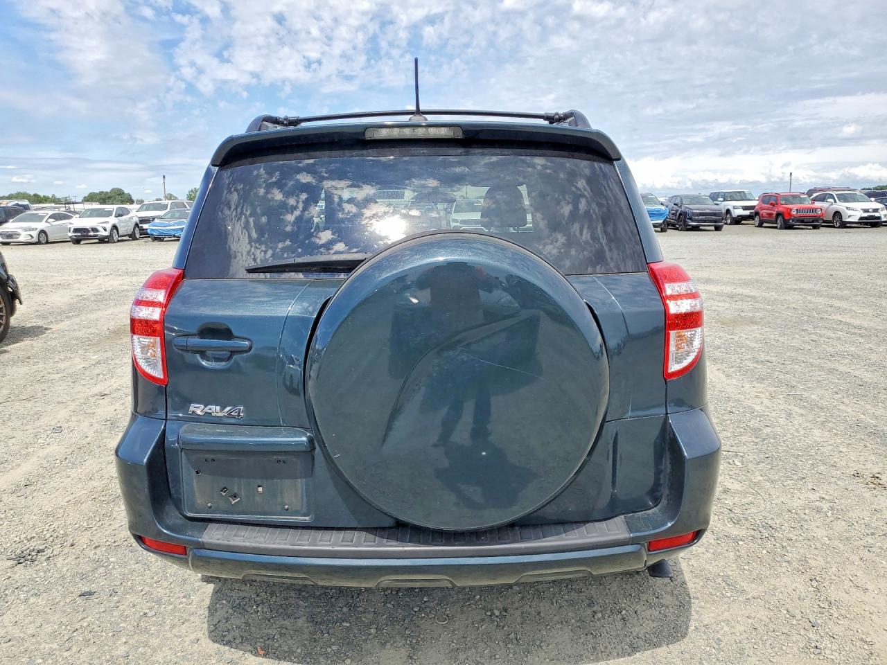 Toyota RAV4 Base
