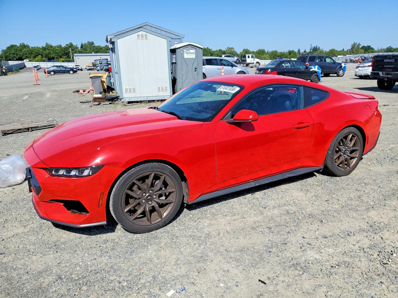 Salvage Ford Mustang Image