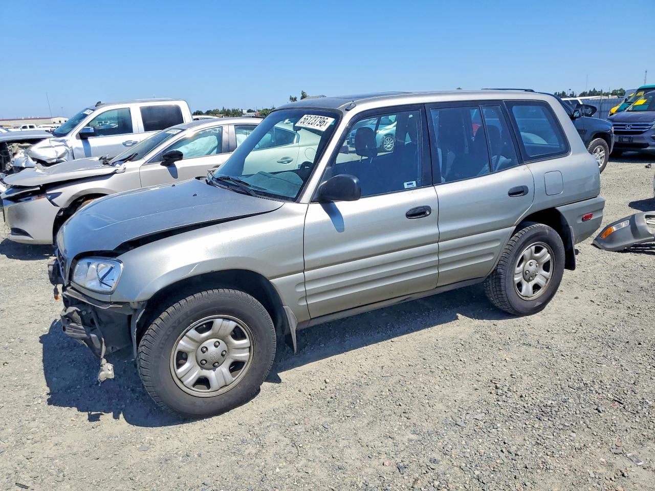 Salvage Toyota RAV4 Image