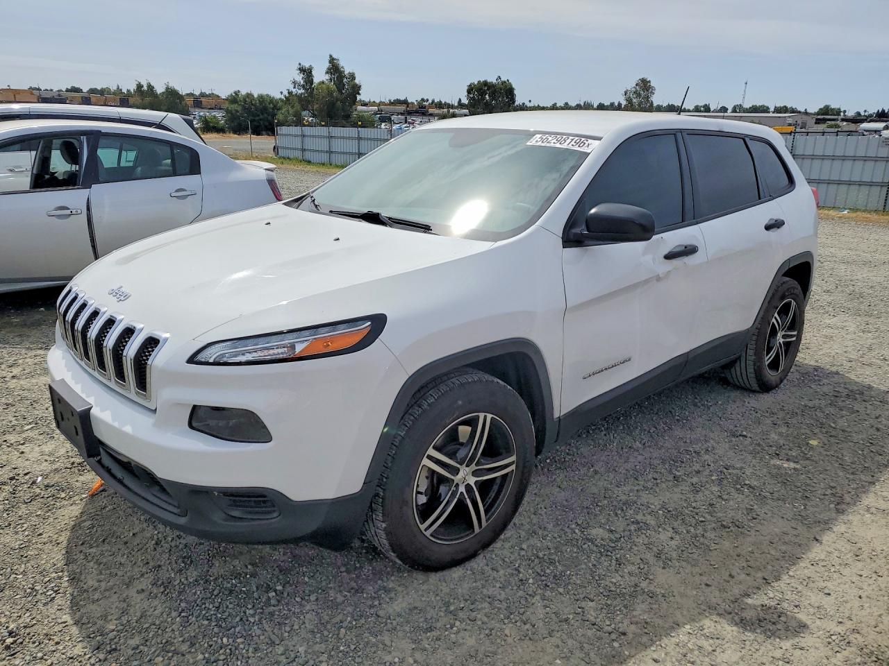 Salvage Jeep Cherokee Image