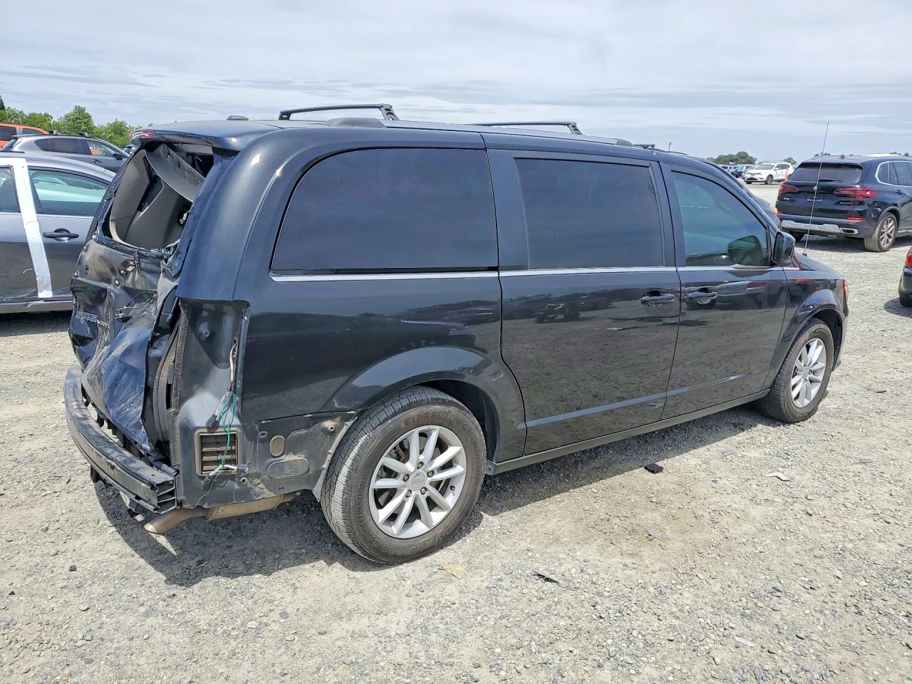 Dodge Caravan Sxt
