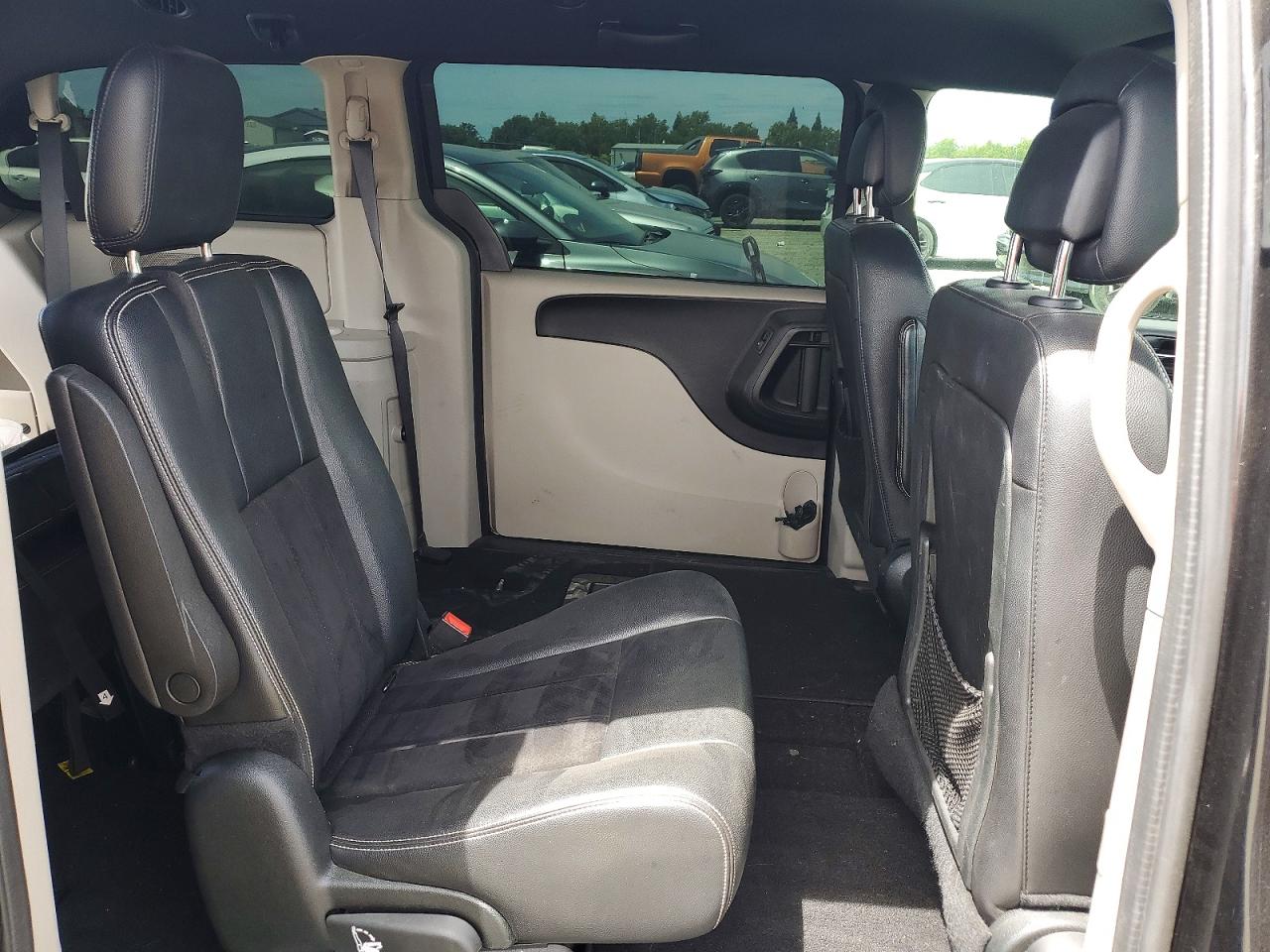 Dodge Caravan Sxt