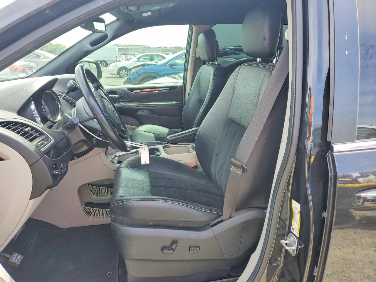 Dodge Caravan Sxt