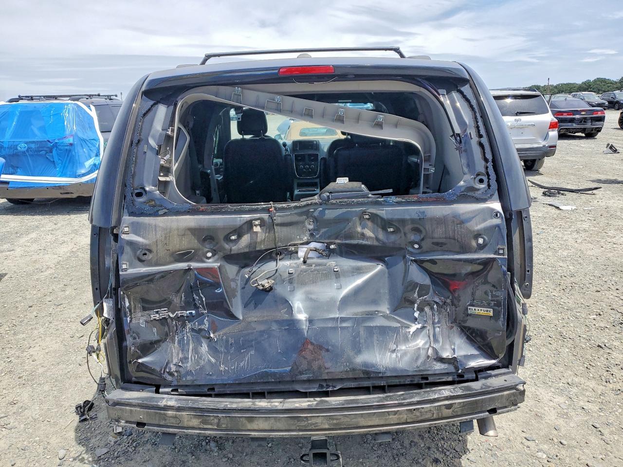 Dodge Caravan Sxt