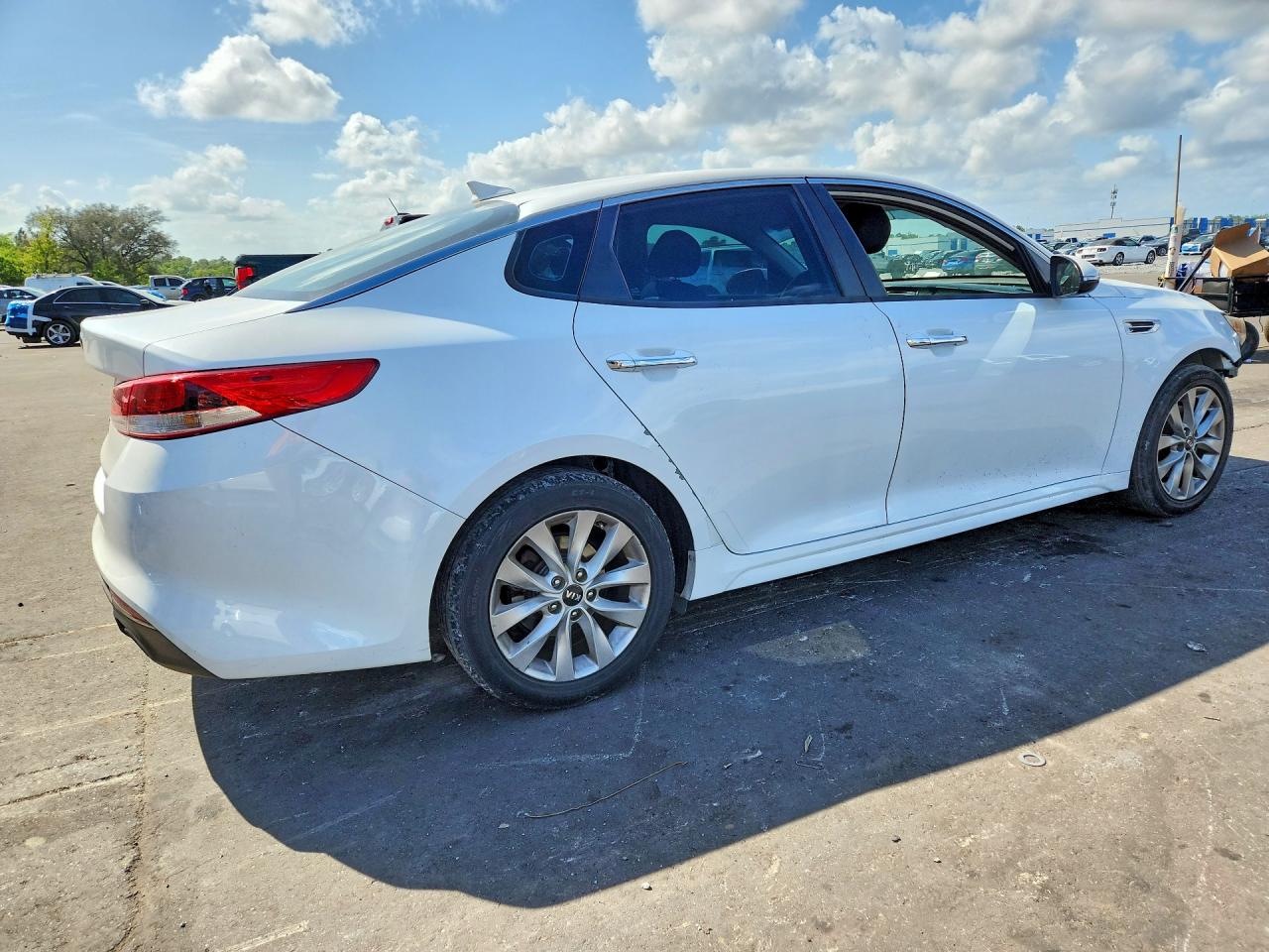 Kia Optima Lx