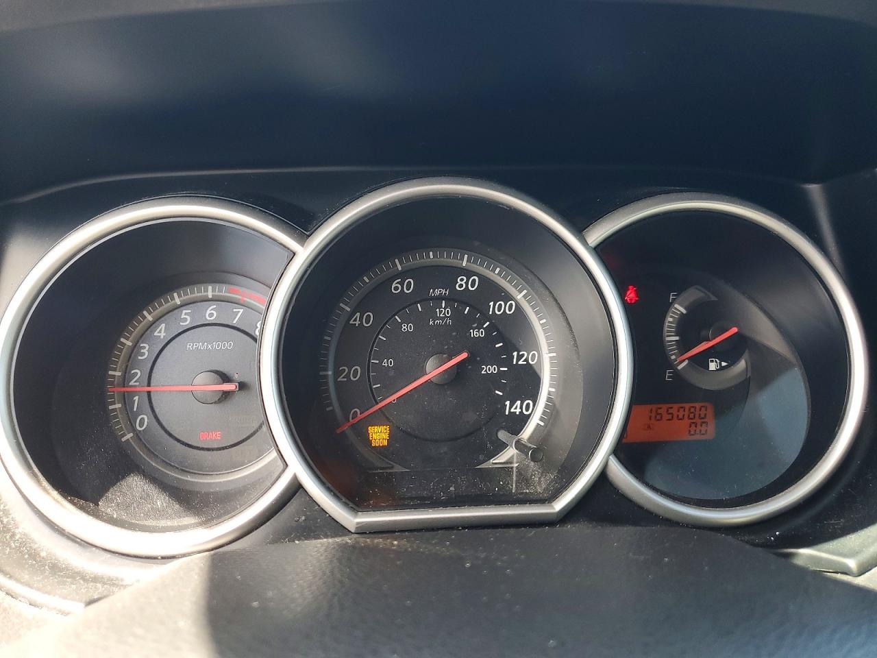 Nissan Versa 1.8 S