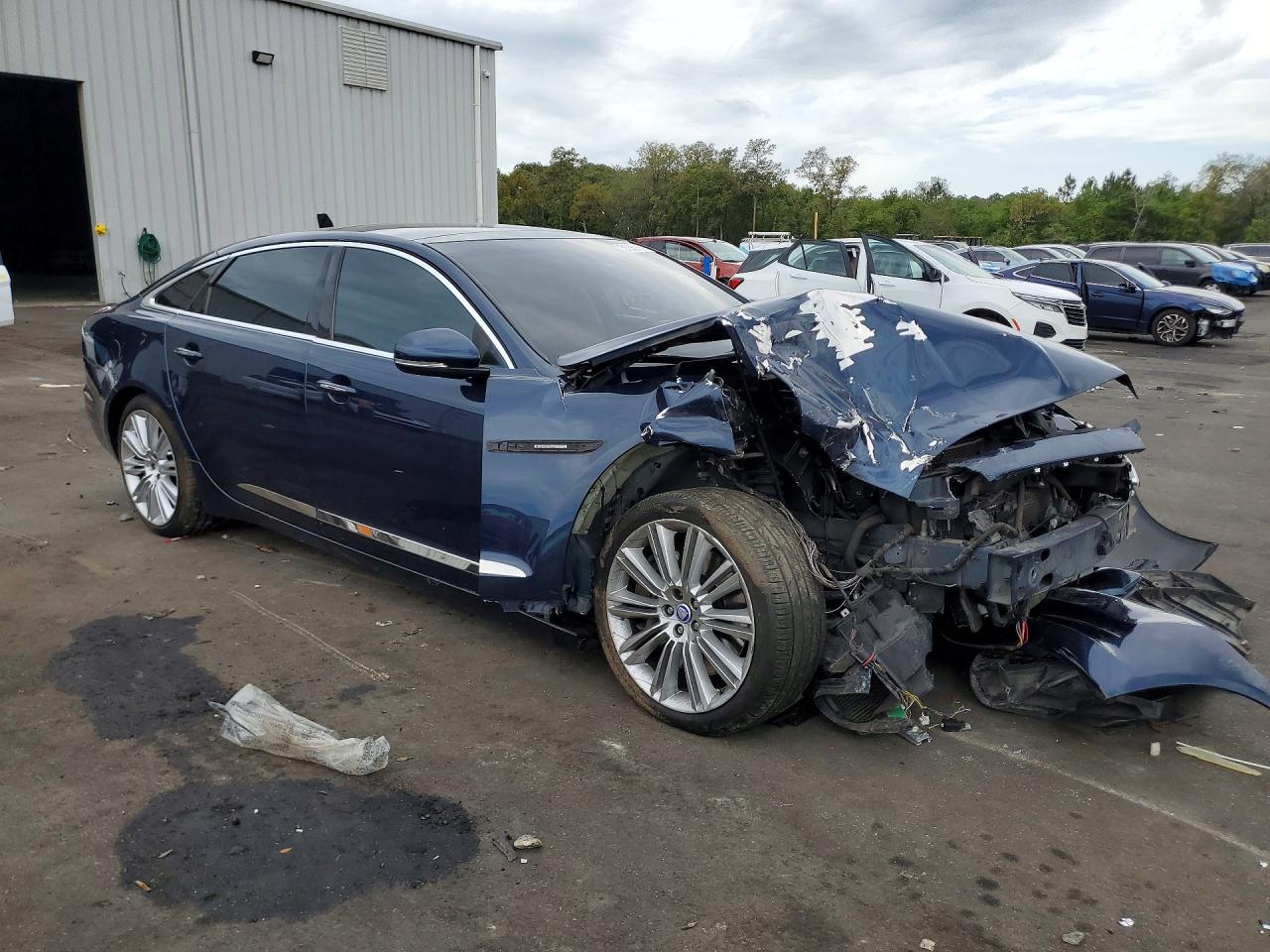 Jaguar XJ Supercharged