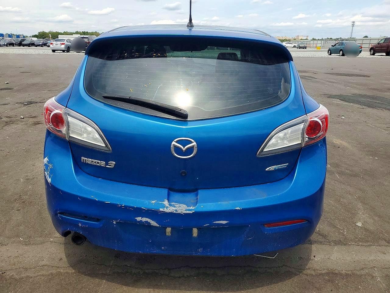 Mazda 3 I I