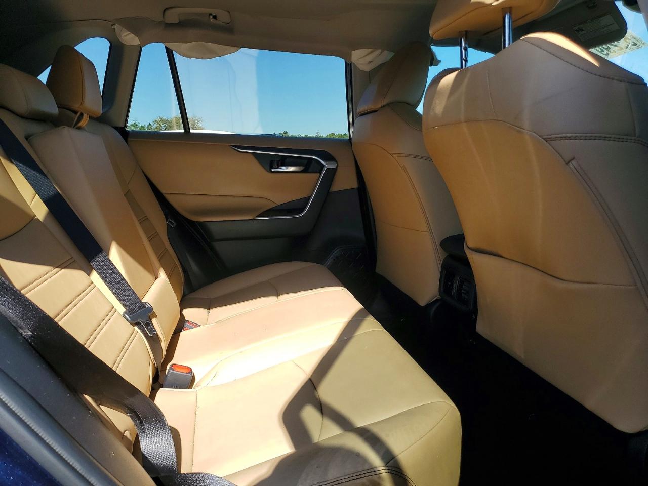 Toyota RAV4 Xle Premium