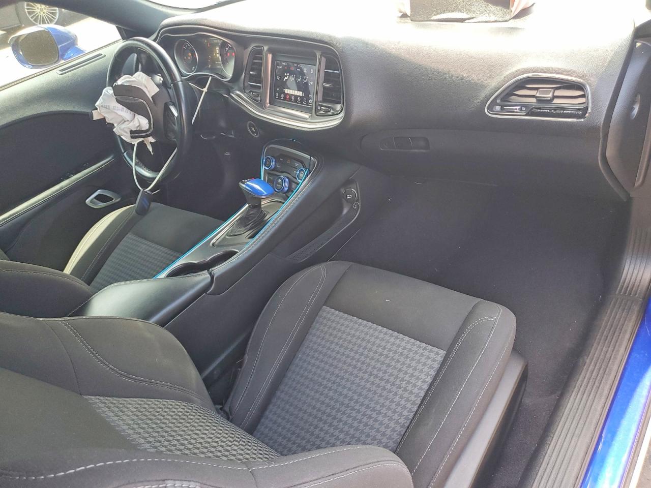 Dodge Challenger Sxt