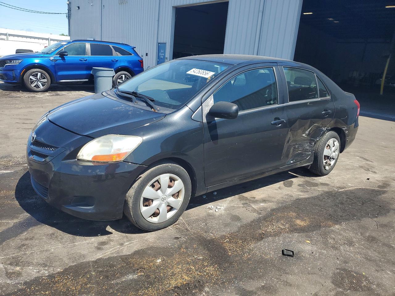 Salvage Toyota Yaris Image