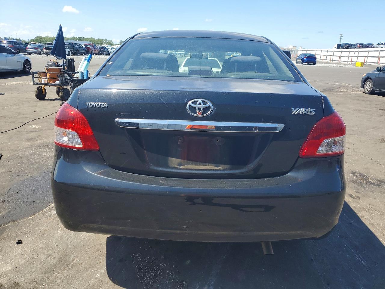 Toyota Yaris Base