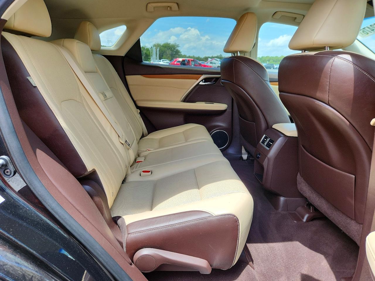 Lexus RX Base