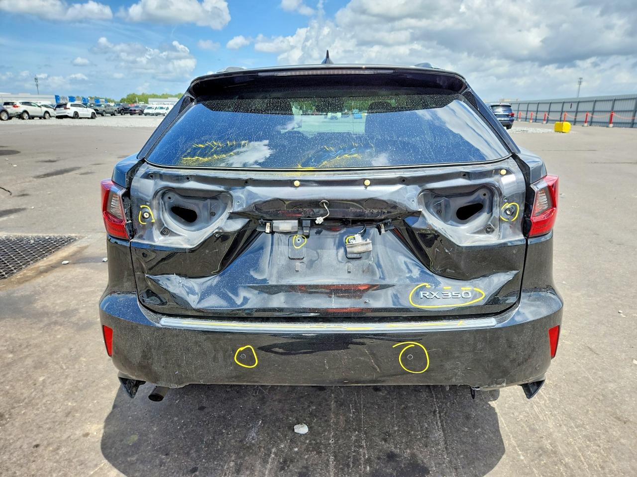 Lexus RX Base