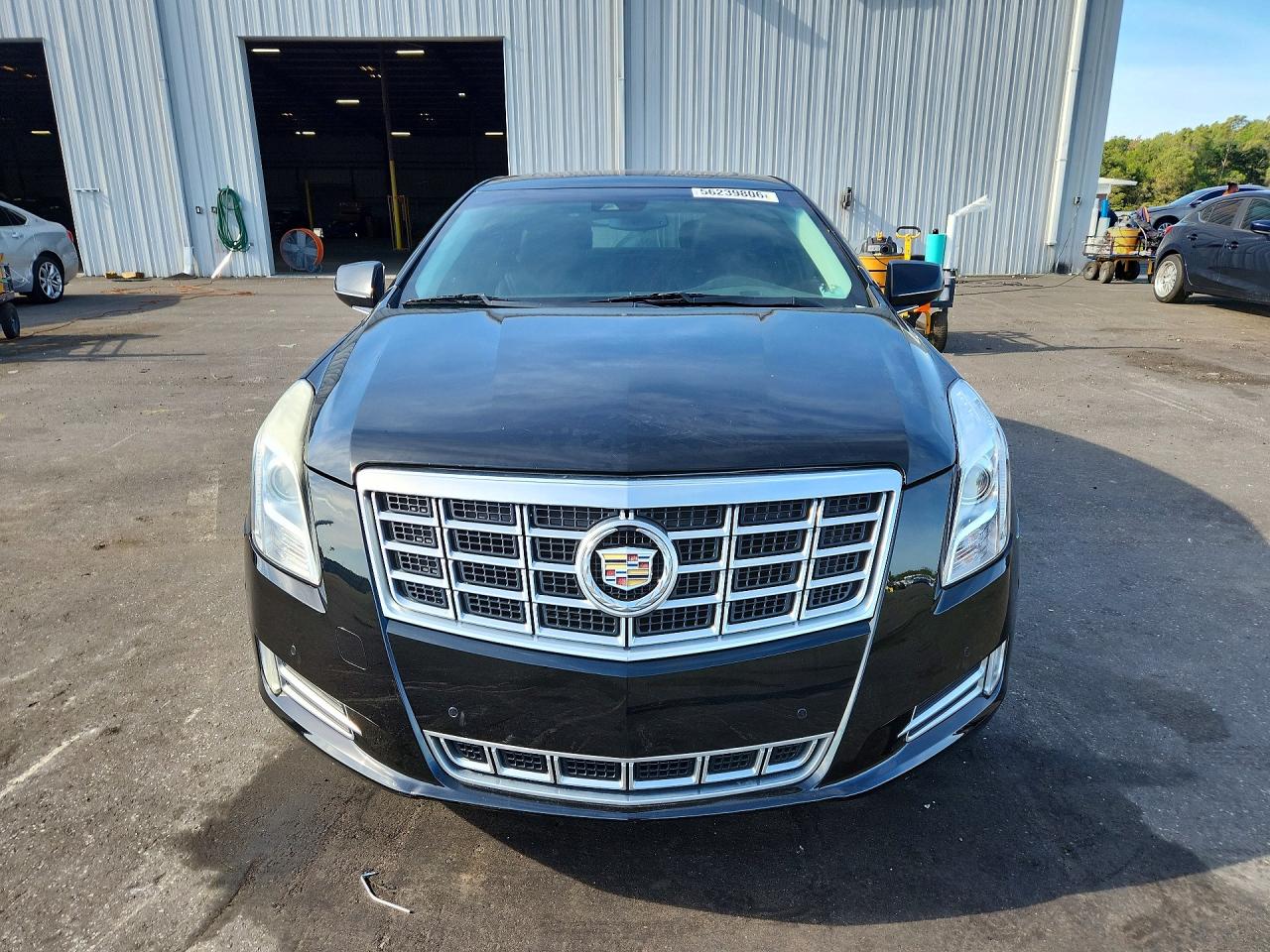 Cadillac XTS Luxury Collection