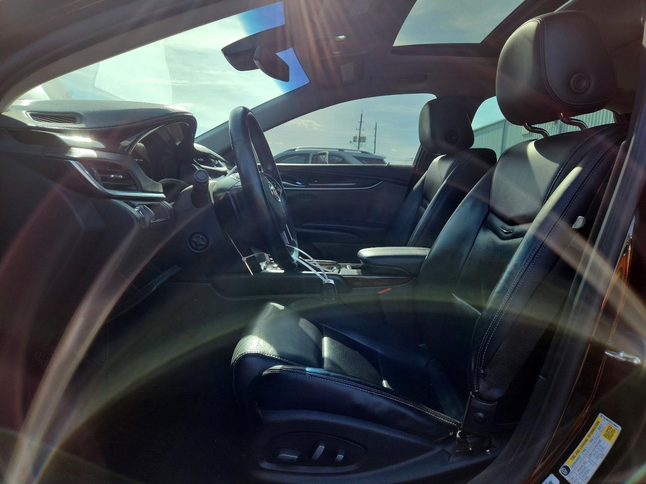 Cadillac XTS Luxury Collection