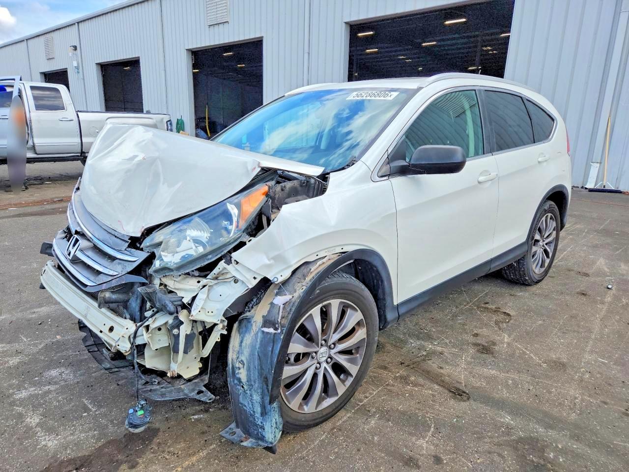 Salvage Honda Crv Image