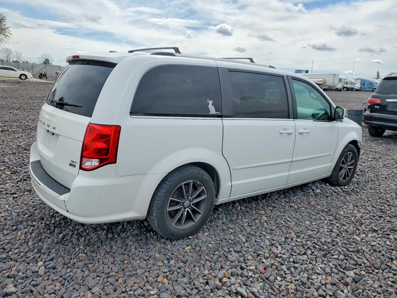 Dodge Caravan Sxt