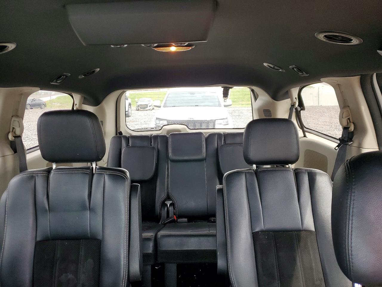 Dodge Caravan Sxt