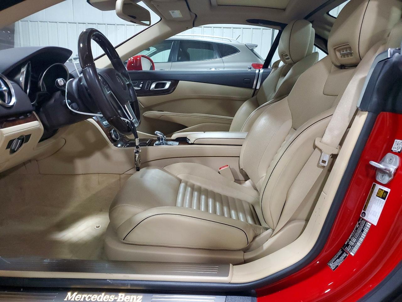 Mercedes-Benz S-Class 550